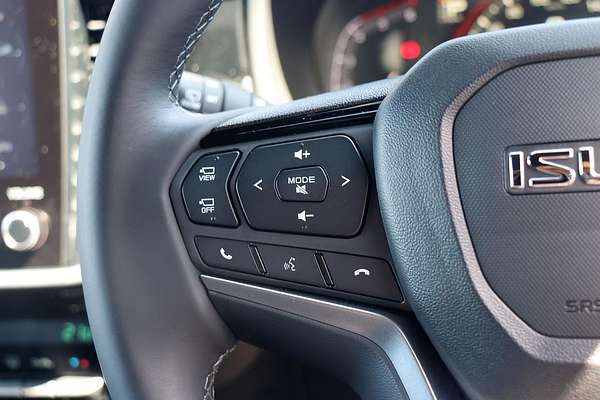 2025 Isuzu MU-X X-TERRAIN