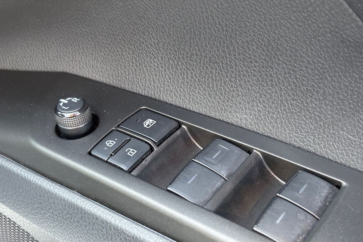 2023 Toyota Camry Ascent AXVH70R