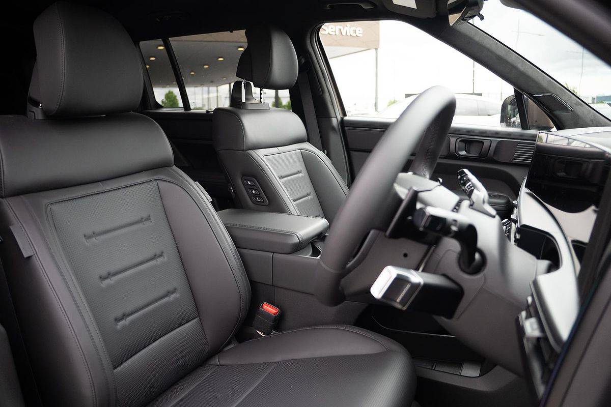 2025 Hyundai Santa Fe Calligraphy MX5.V1