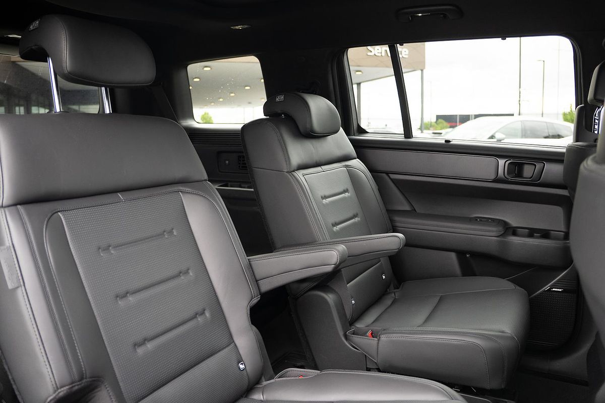 2025 Hyundai Santa Fe Calligraphy MX5.V1