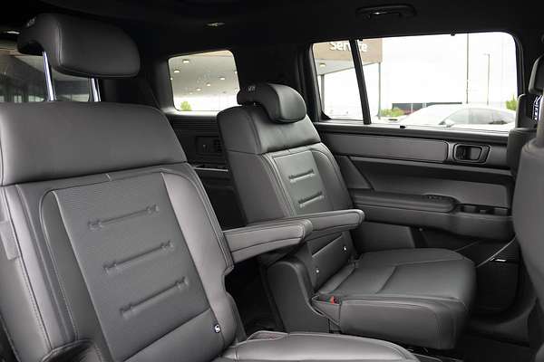 2025 Hyundai Santa Fe Calligraphy MX5.V1