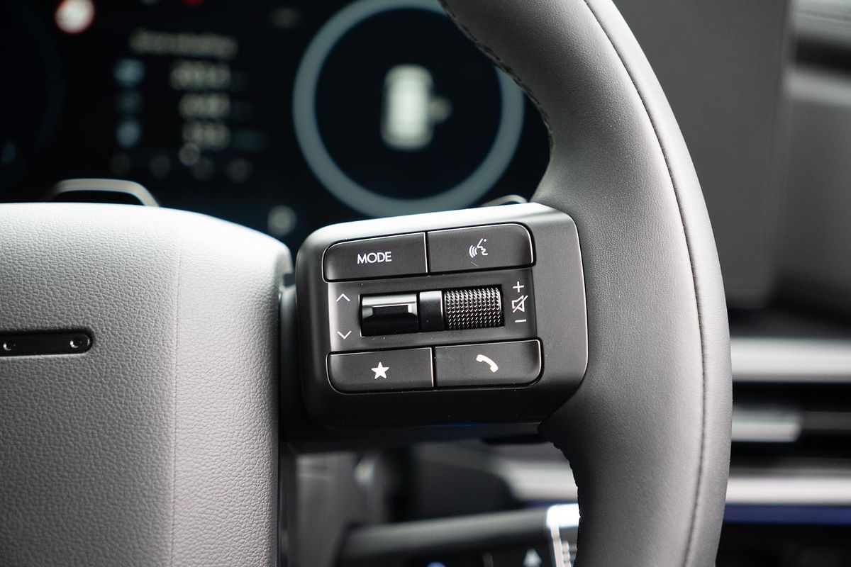 2025 Hyundai Santa Fe Calligraphy MX5.V1