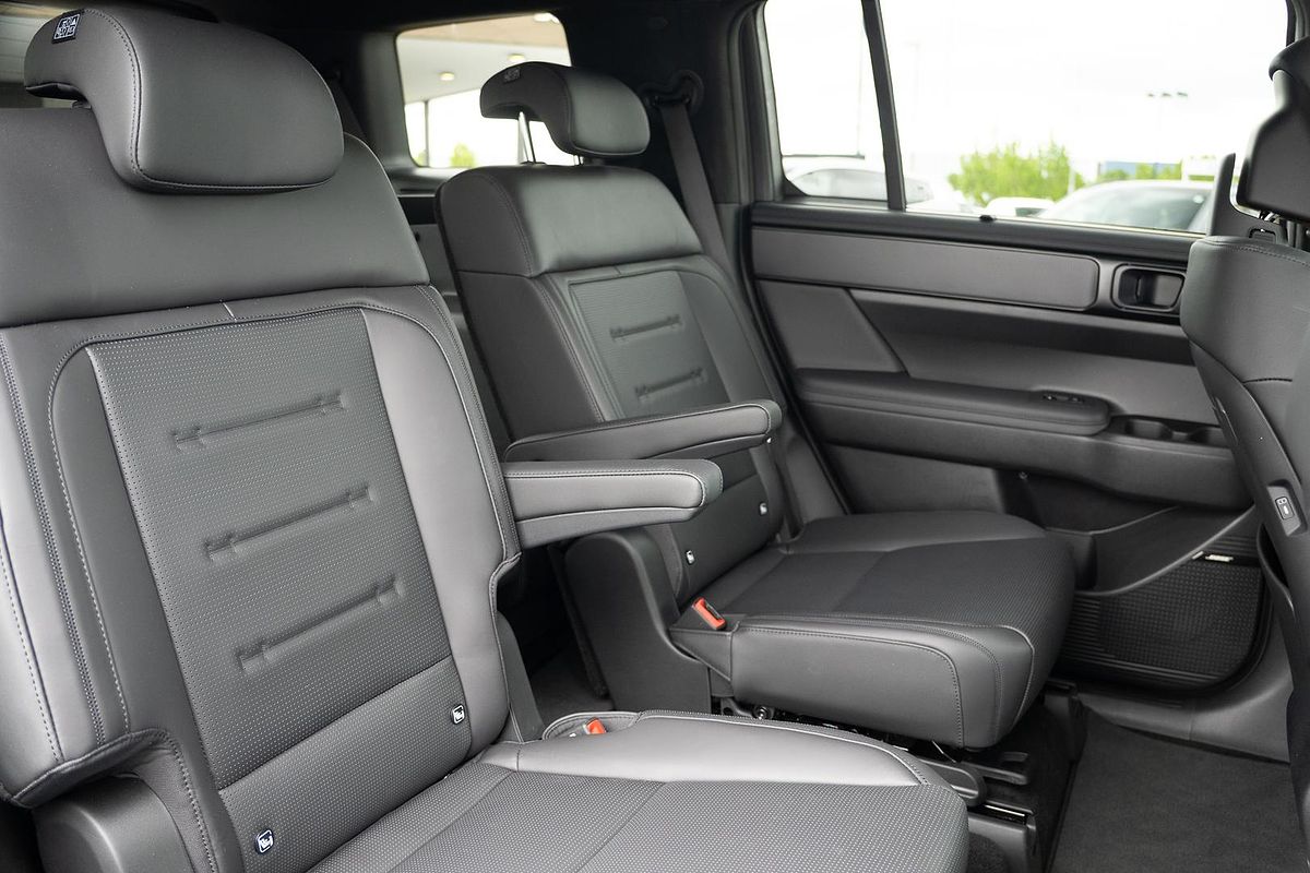 2025 Hyundai Santa Fe Hybrid Calligraphy MX5.V1