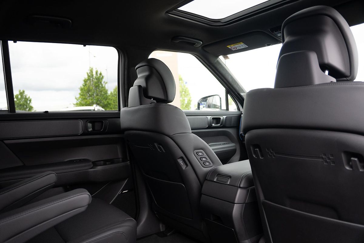 2025 Hyundai Santa Fe Hybrid Calligraphy MX5.V1