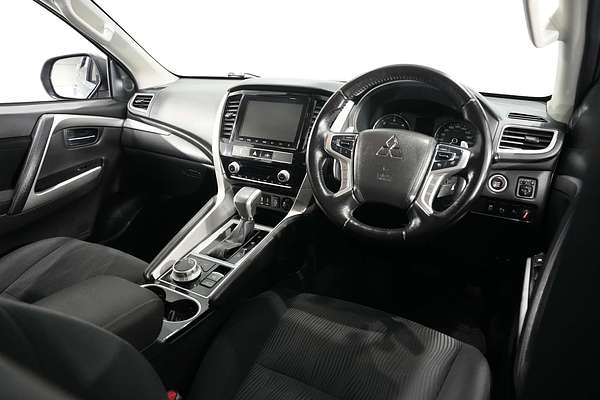 2022 Mitsubishi Pajero Sport GLS QF