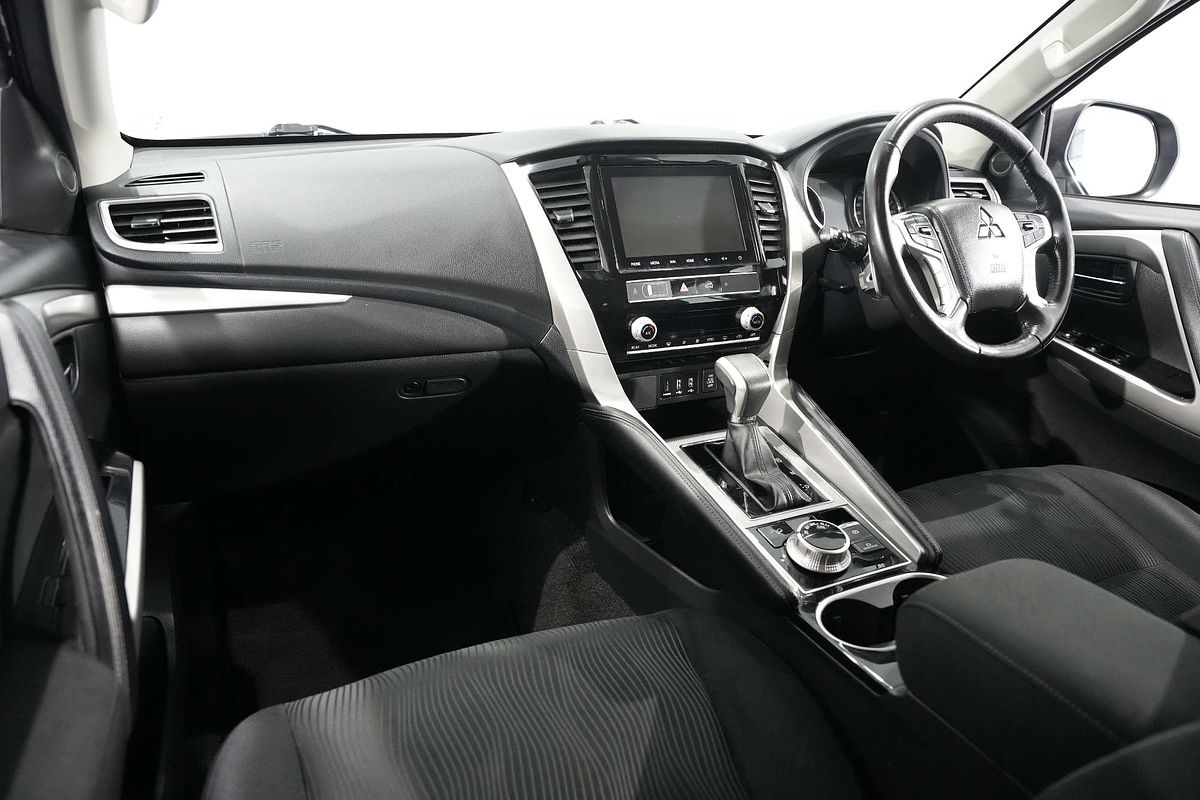 2022 Mitsubishi Pajero Sport GLS QF