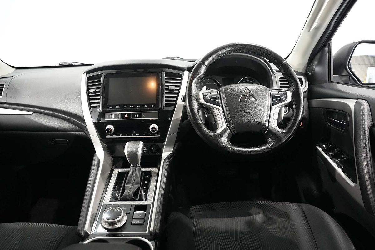 2022 Mitsubishi Pajero Sport GLS QF