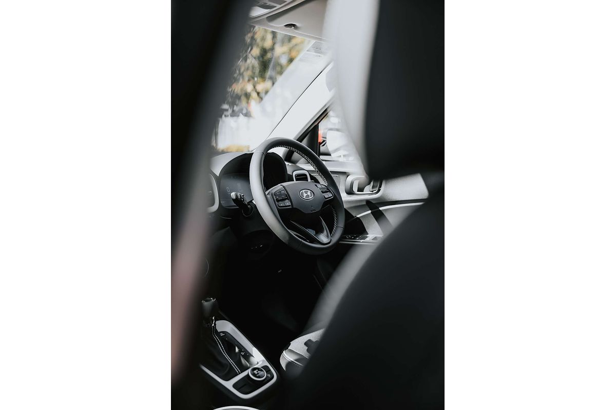 2025 Hyundai Venue Active QX.V5