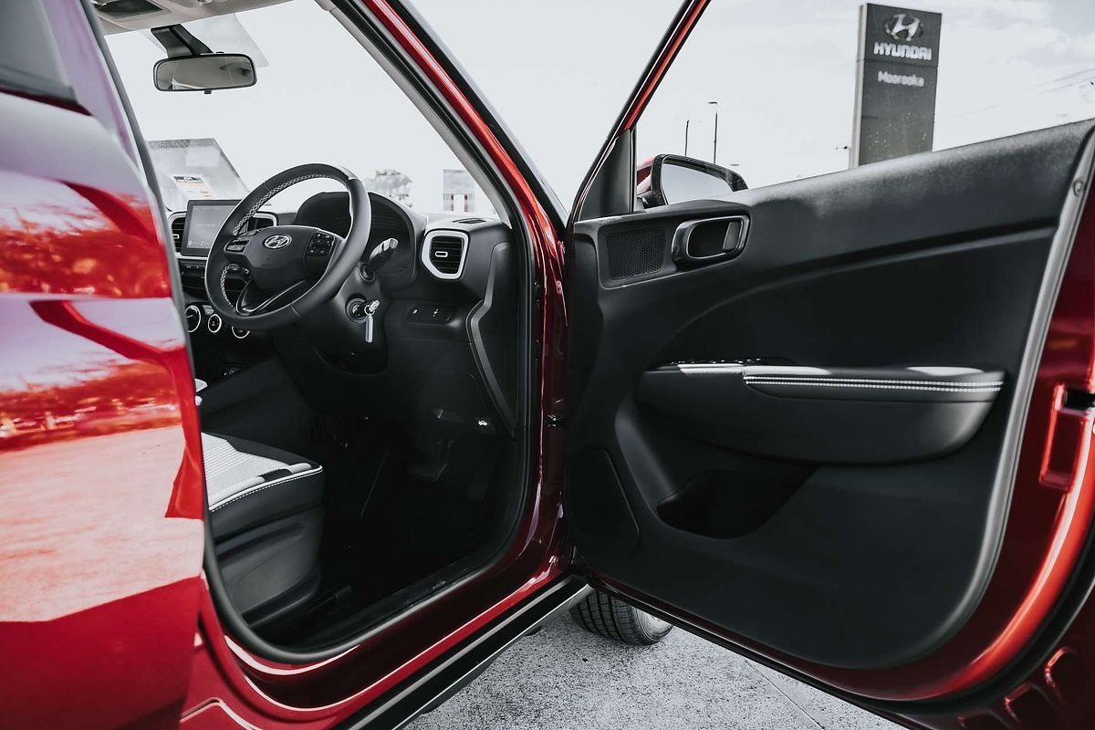 2025 Hyundai Venue Active QX.V5