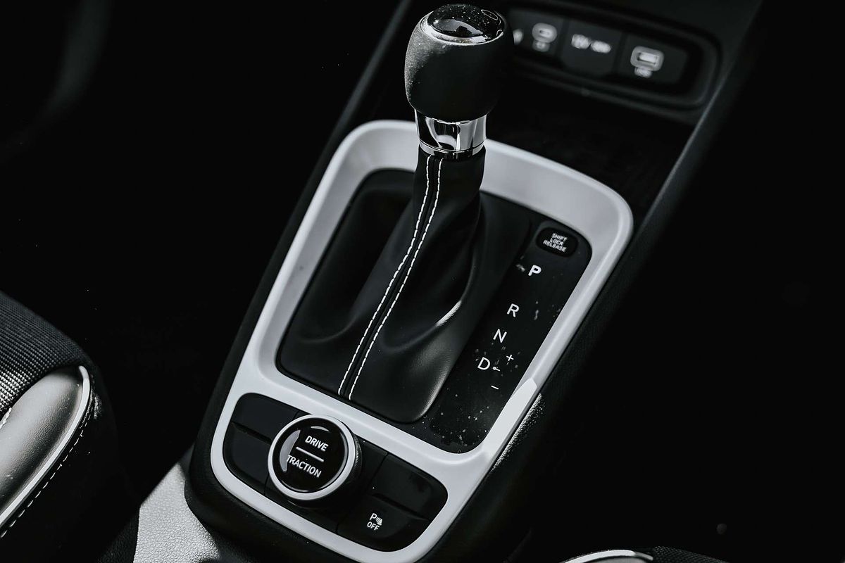 2025 Hyundai Venue Active QX.V5