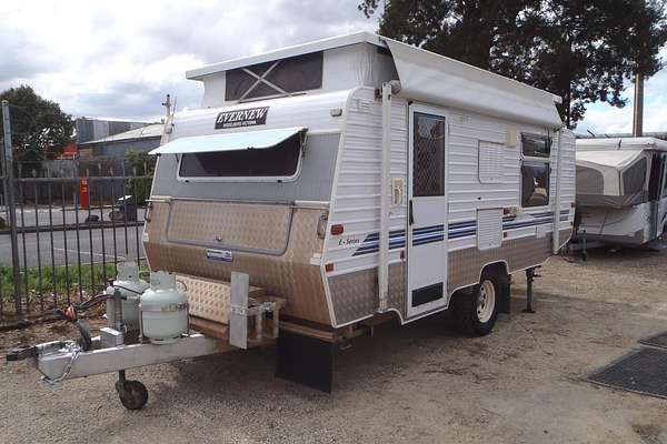 2007 Evernew E Series Pop Top
