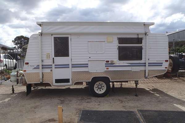 2007 Evernew E Series Pop Top