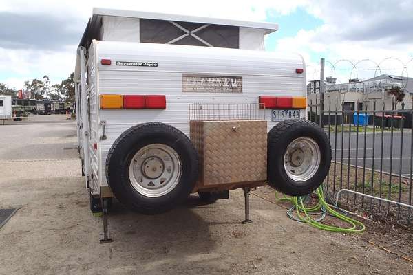 2007 Evernew E Series Pop Top