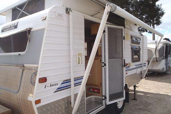 2007 Evernew E Series Pop Top