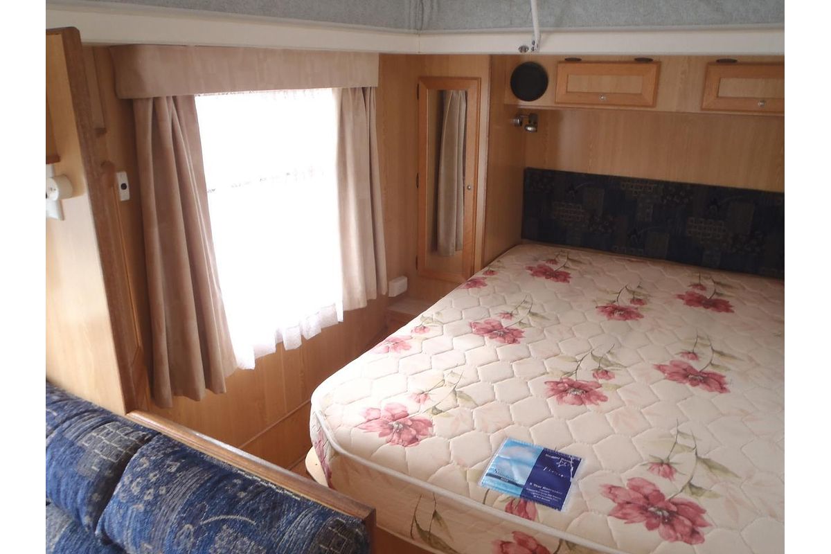 2007 Evernew E Series Pop Top