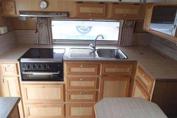 2007 Evernew E Series Pop Top