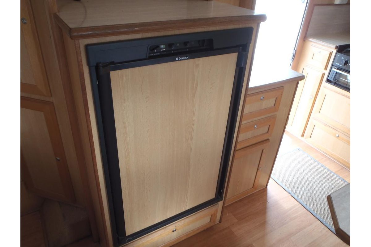 2007 Evernew E Series Pop Top