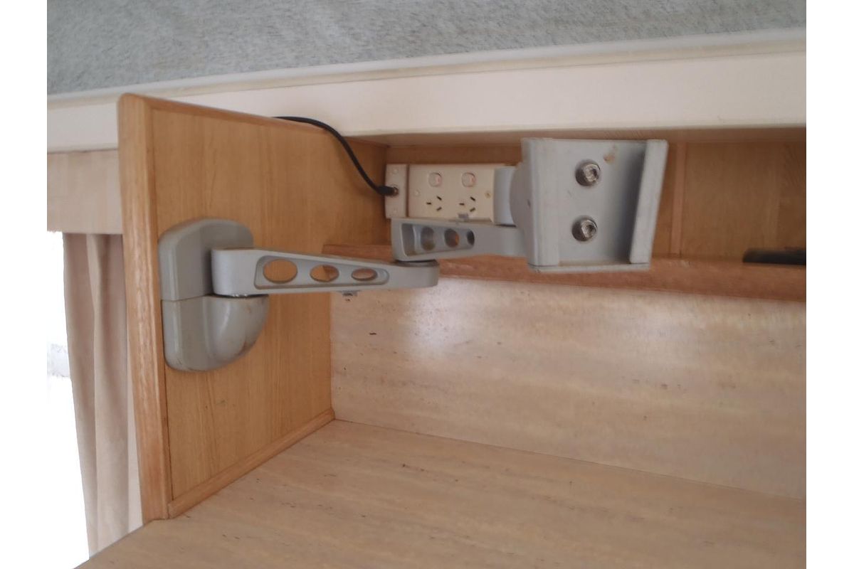 2007 Evernew E Series Pop Top