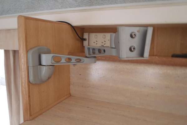 2007 Evernew E Series Pop Top