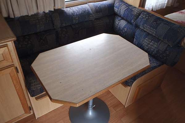 2007 Evernew E Series Pop Top