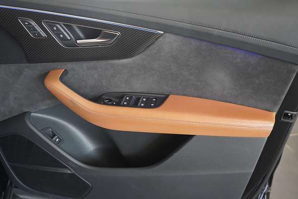 2021 Audi RS Q8 TFSI F1