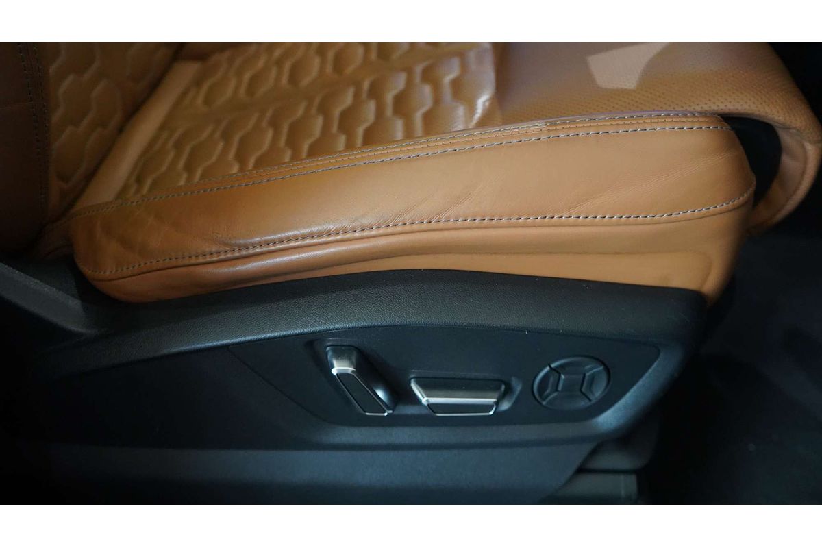 2021 Audi RS Q8 TFSI F1