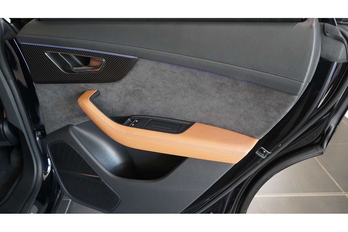 2021 Audi RS Q8 TFSI F1