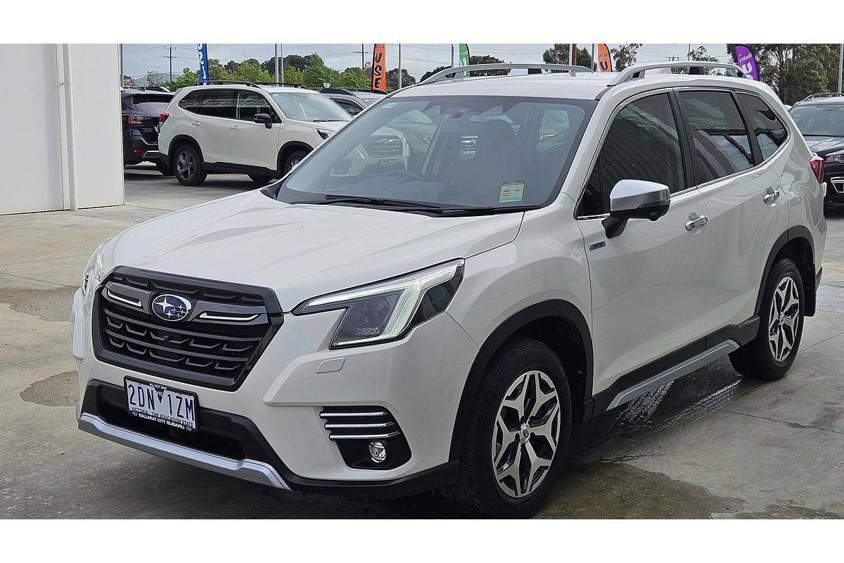 2022 Subaru Forester Hybrid L S5