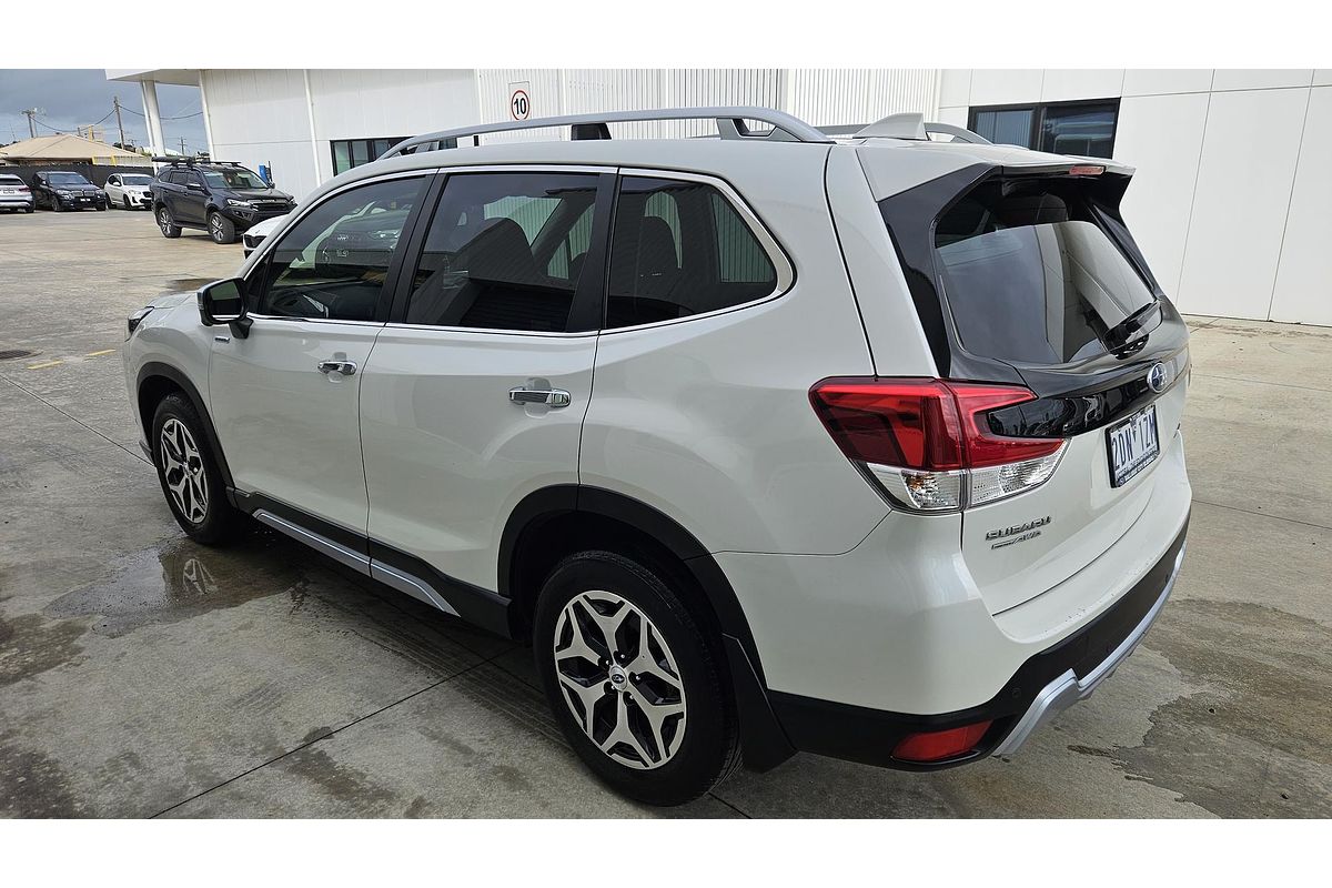 2022 Subaru Forester Hybrid L S5