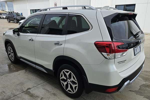 2022 Subaru Forester Hybrid L S5