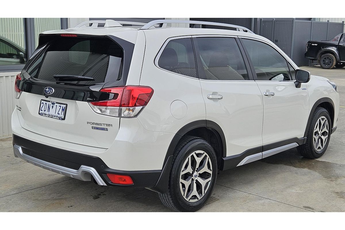 2022 Subaru Forester Hybrid L S5