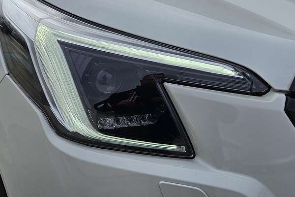 2022 Subaru Forester Hybrid L S5