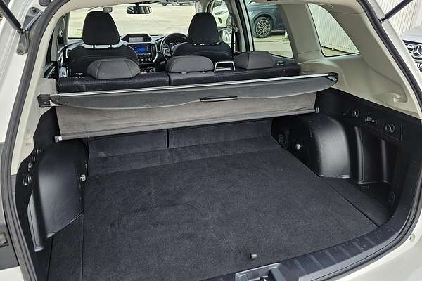 2022 Subaru Forester Hybrid L S5