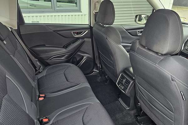 2022 Subaru Forester Hybrid L S5