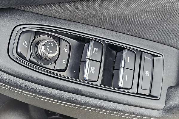 2022 Subaru Forester Hybrid L S5