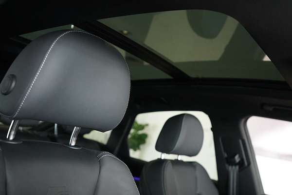 2024 Audi Q5 45 TFSI S line FY