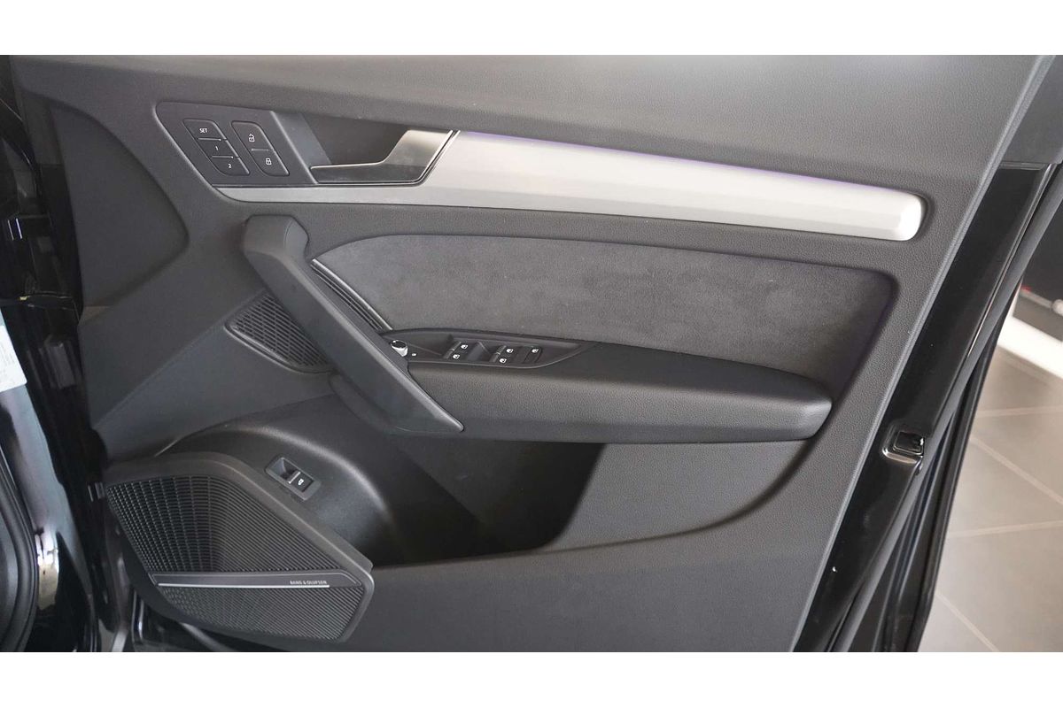 2024 Audi Q5 45 TFSI S line FY