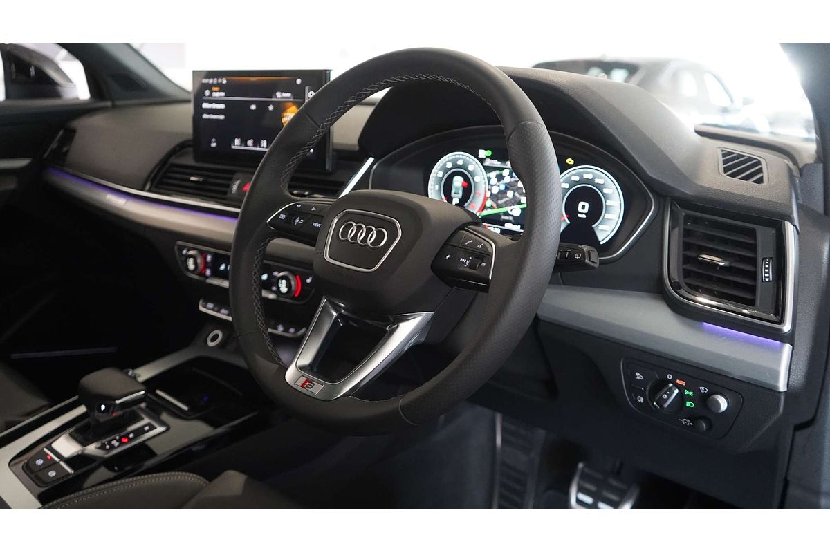 2024 Audi Q5 45 TFSI S line FY