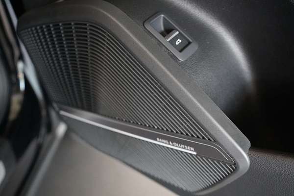 2024 Audi Q5 45 TFSI S line FY