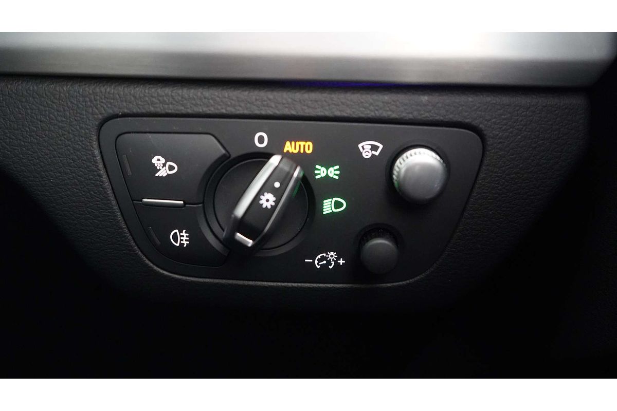 2024 Audi Q5 45 TFSI S line FY