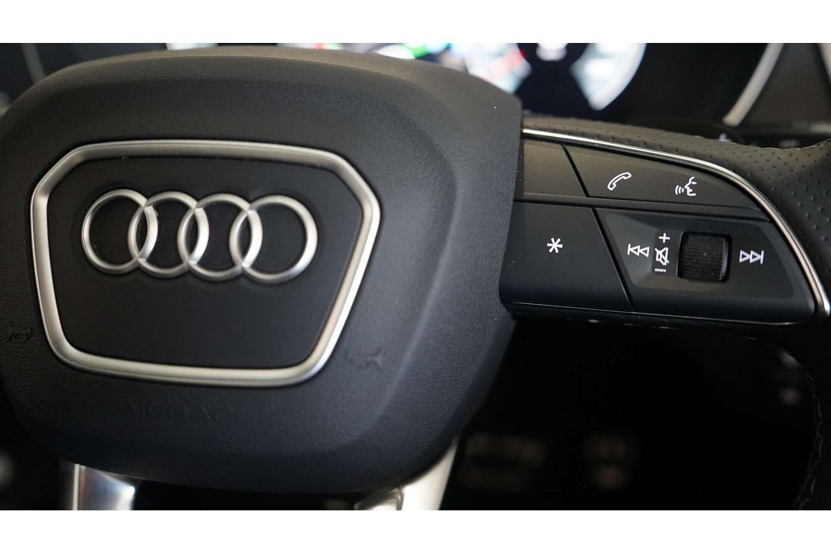 2024 Audi Q5 45 TFSI S line FY