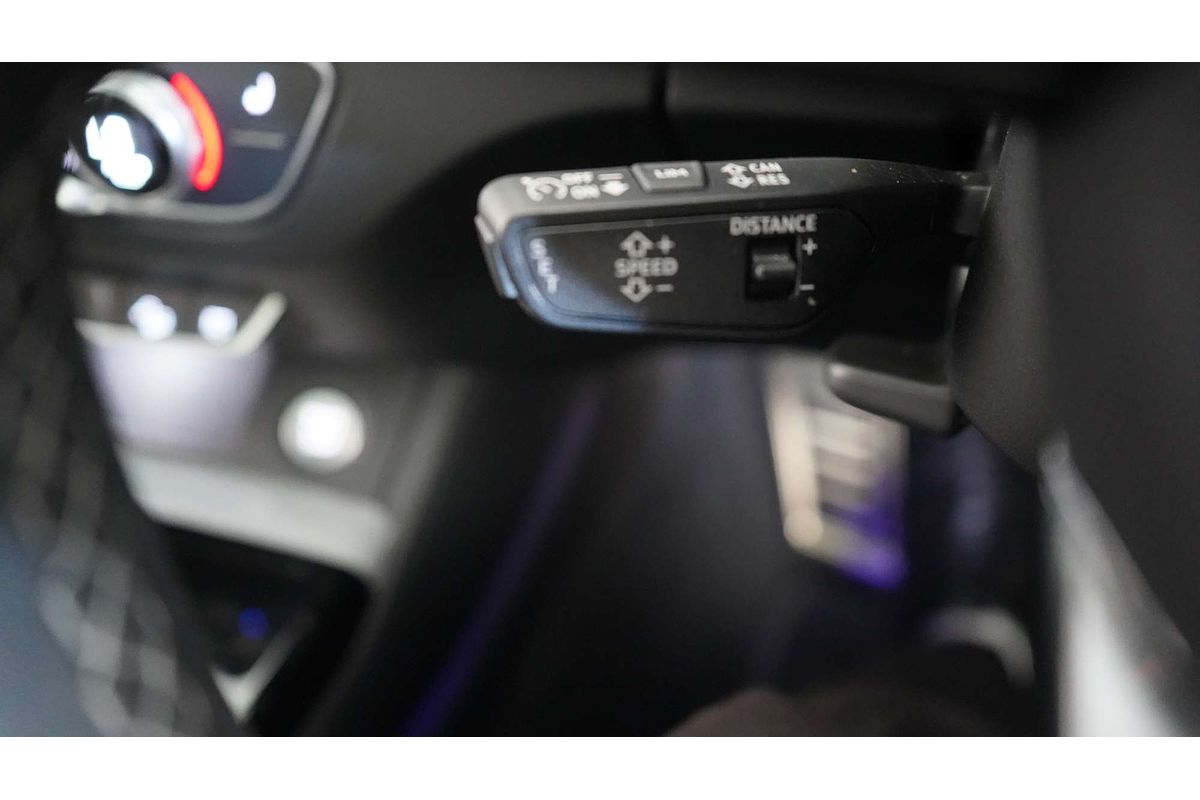 2024 Audi Q5 45 TFSI S line FY