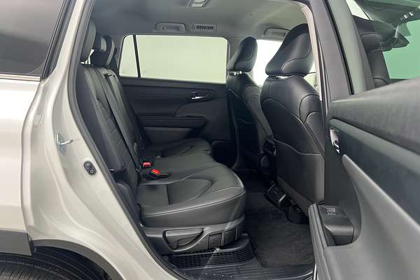 2024 Toyota Kluger GXL AXUH78R thumb-16