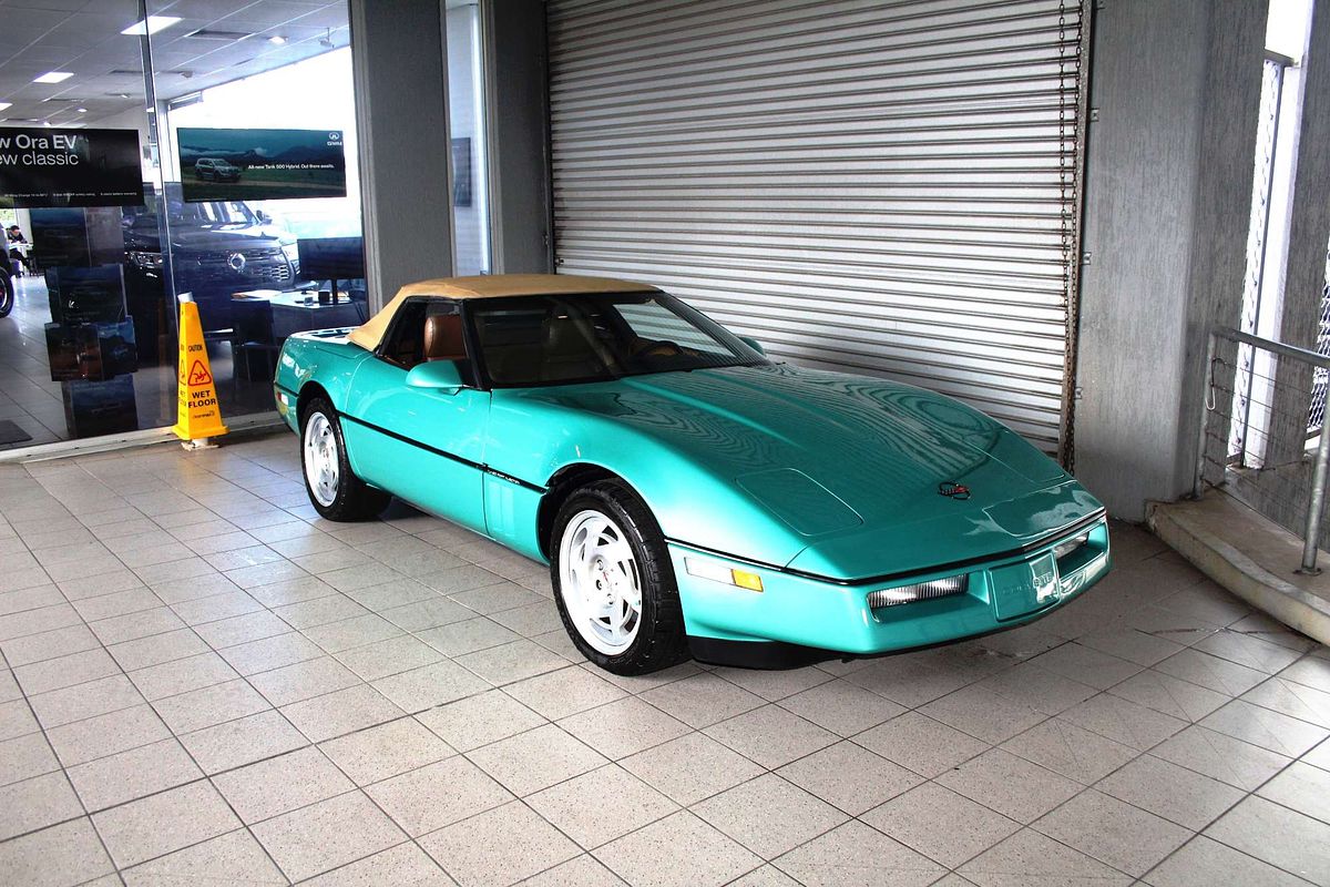 CORVETTE 5.7LT V8 AUTOMATIC CONVERTIBLE CORVETTE 5.7LT V8 AUTOMATIC CONVERTIBLE