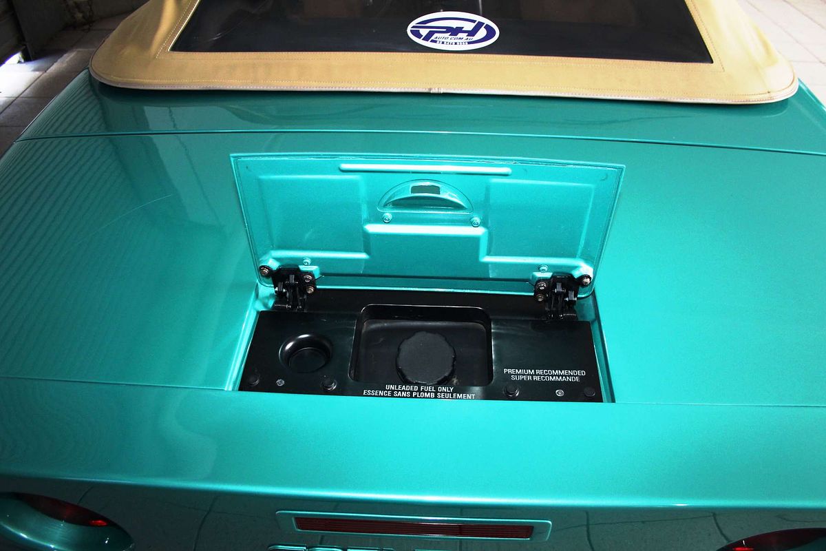 CORVETTE 5.7LT V8 AUTOMATIC CONVERTIBLE