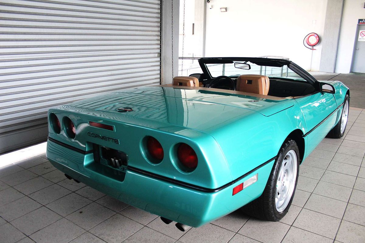 CORVETTE 5.7LT V8 AUTOMATIC CONVERTIBLE CORVETTE 5.7LT V8 AUTOMATIC CONVERTIBLE