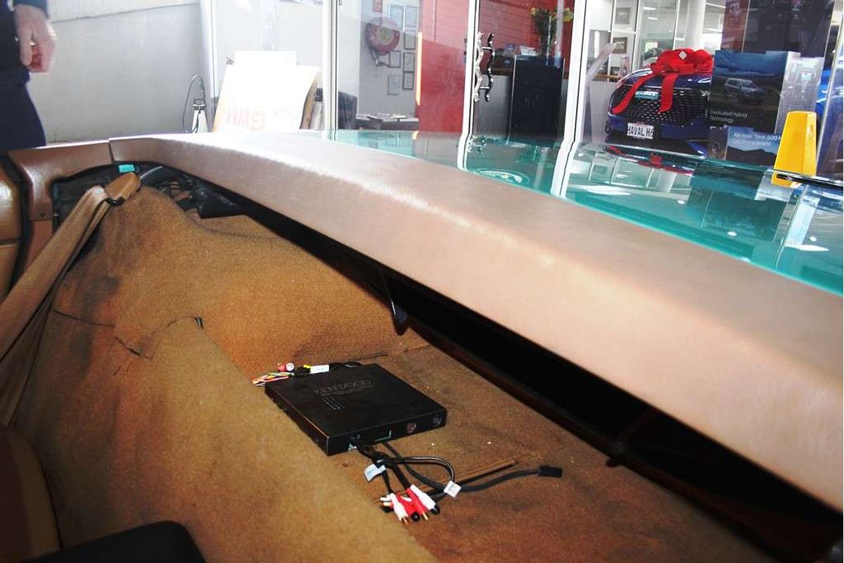 CORVETTE 5.7LT V8 AUTOMATIC CONVERTIBLE