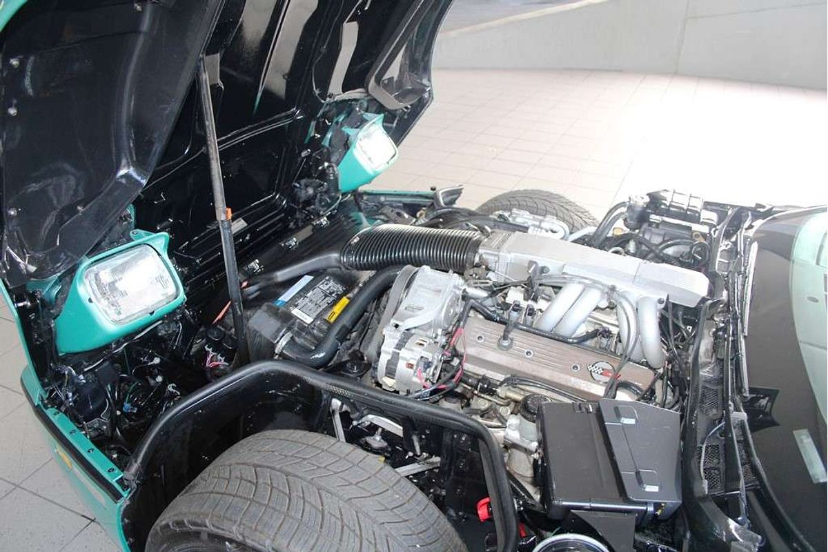 CORVETTE 5.7LT V8 AUTOMATIC CONVERTIBLE