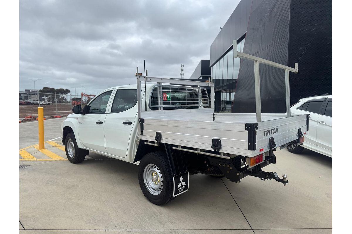 2022 Mitsubishi Triton GLX MR 4X4