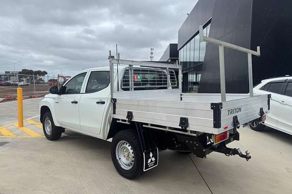 2022 Mitsubishi Triton GLX MR 4X4